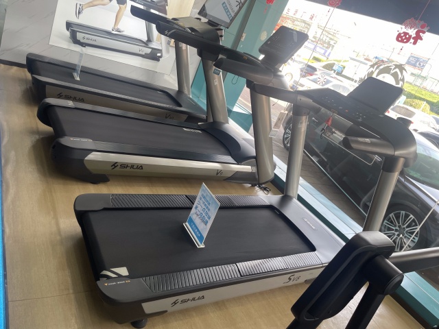 乐动在线体育·(China)官方网站-登录入口
、椭圆机和划船机有什么区别